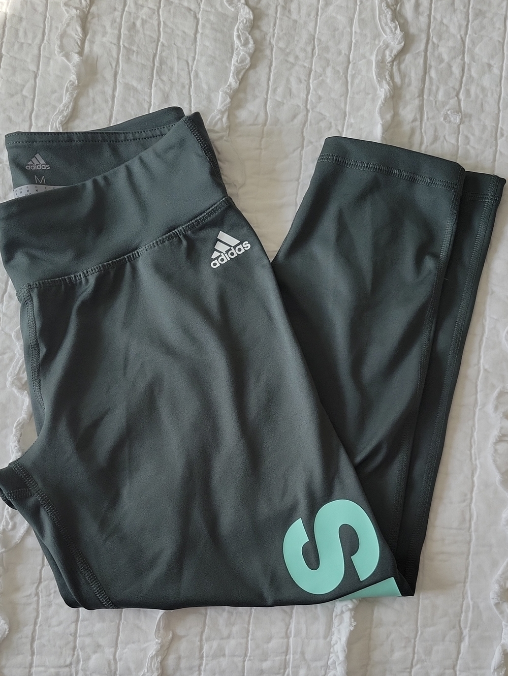 adidas Climalite Capri Leggings M Like New Dark Green w Mint Logo